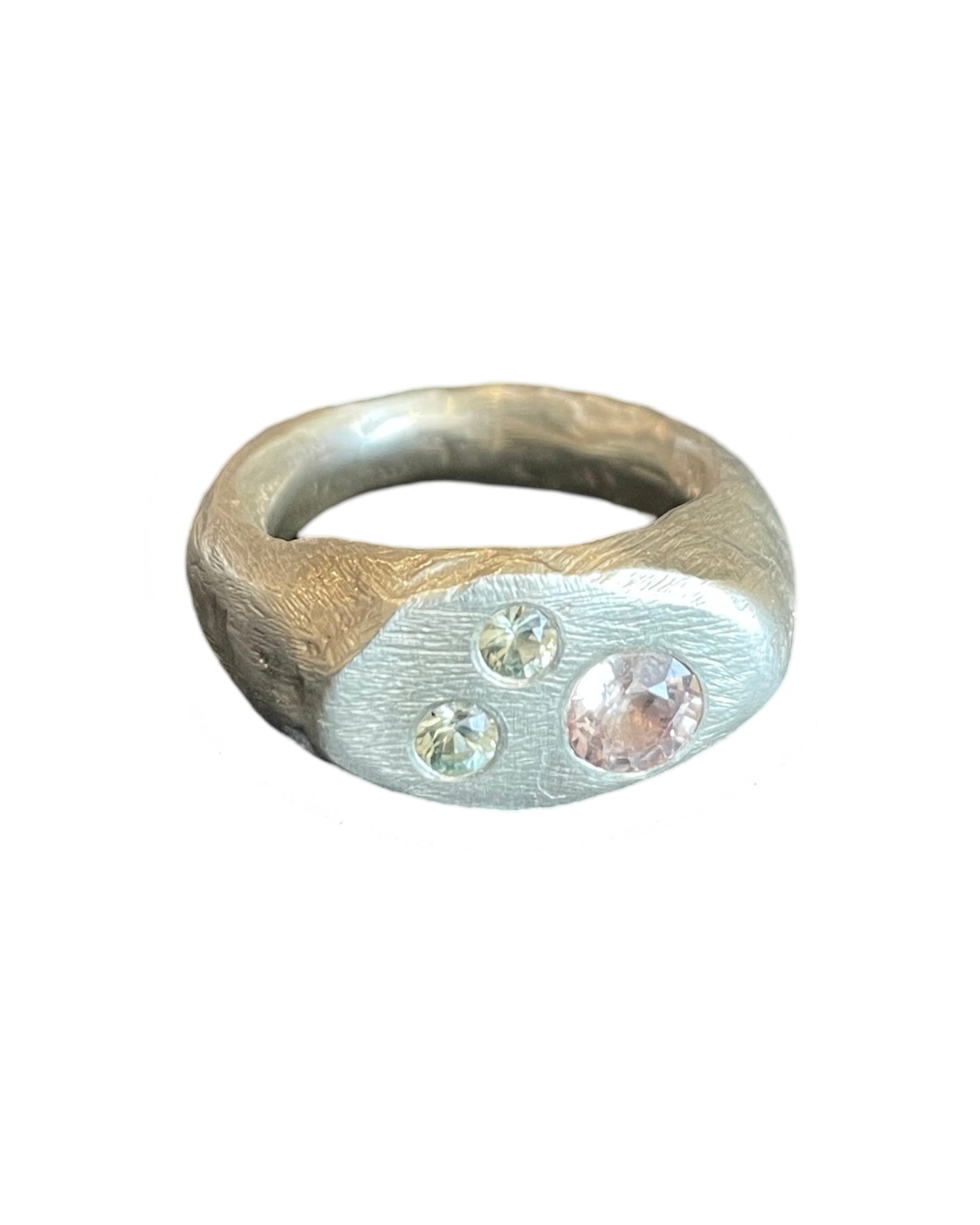 Makoto Iwasa - Green & Pink Sapphire Ring